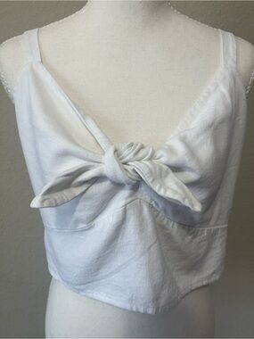 Universal Thread White Tie-Front Cropped Cami